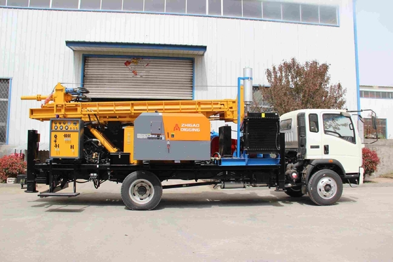 Wasserbrunnenaufbau mit Lastwagen Hydraulik-Crawler-Bohrmaschine Multifunktionales