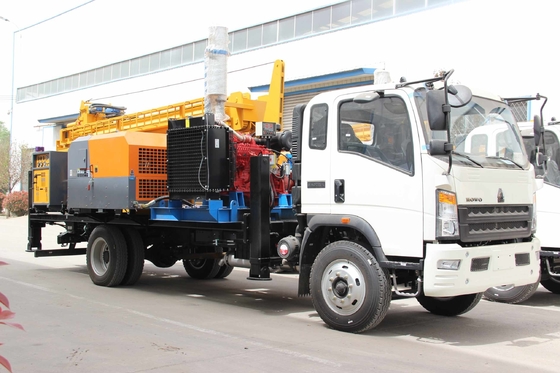 Wasserbrunnenaufbau mit Lastwagen Hydraulik-Crawler-Bohrmaschine Multifunktionales
