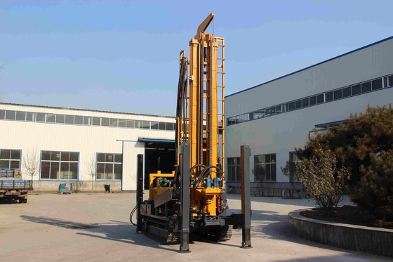 Portable Wasserbrunnen hydraulische Crawler-Bohrgerät mit Hilfsradiator