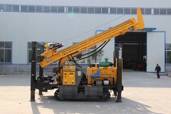 Portable Wasserbrunnen hydraulische Crawler Bohrgerät mit 65 kW Yuchai Motor