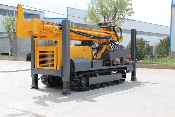 Hausgefertigte Hydraulik-Crawler-Wasserbohranlage