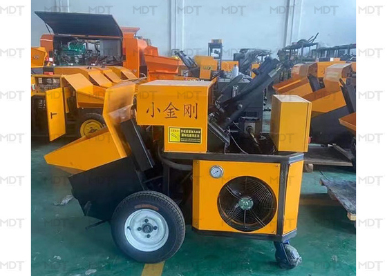 ISO9001 bestätigte Mini Shotcrete Machine Self Loading-Mischer-Maschine 6-8m ³ /H